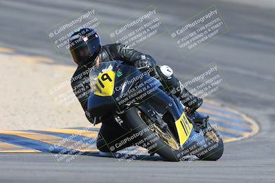 media/Nov-15-2024-CVMA Friday Practice (Fri) [[b142d29251]]/4-Group 4 and Trackday/Session 2 (Turn 10)/